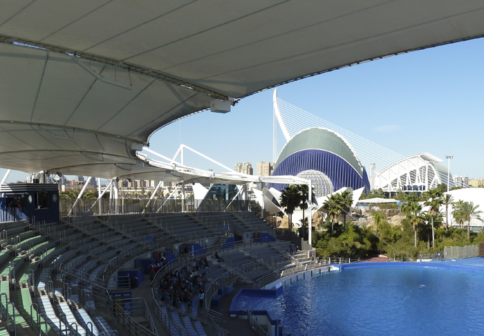 Parque Oceanográfico con columnas de la Serie Ionic