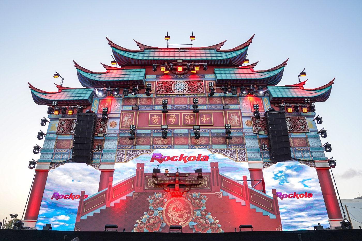 Escenario de Medusa Festival con dos line array de Lynx Pro Audio