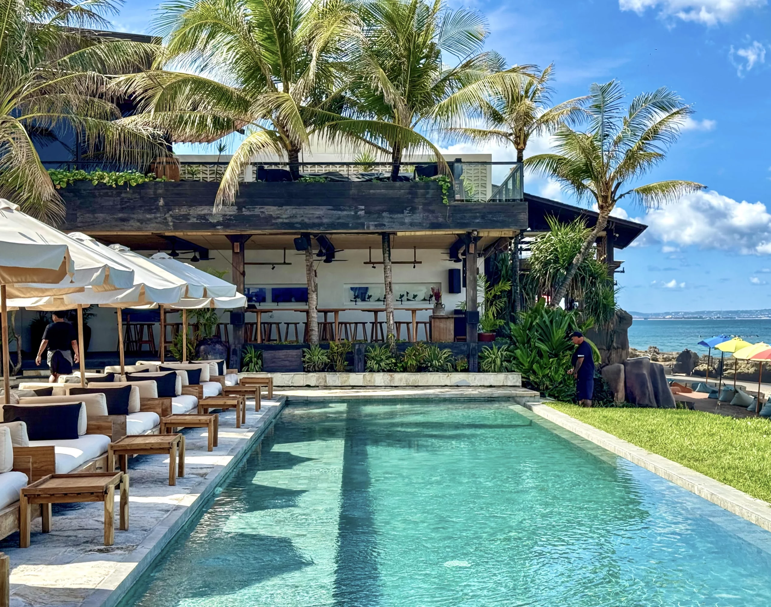 Lawn Canggu Lynx Pro Audio installation pool view