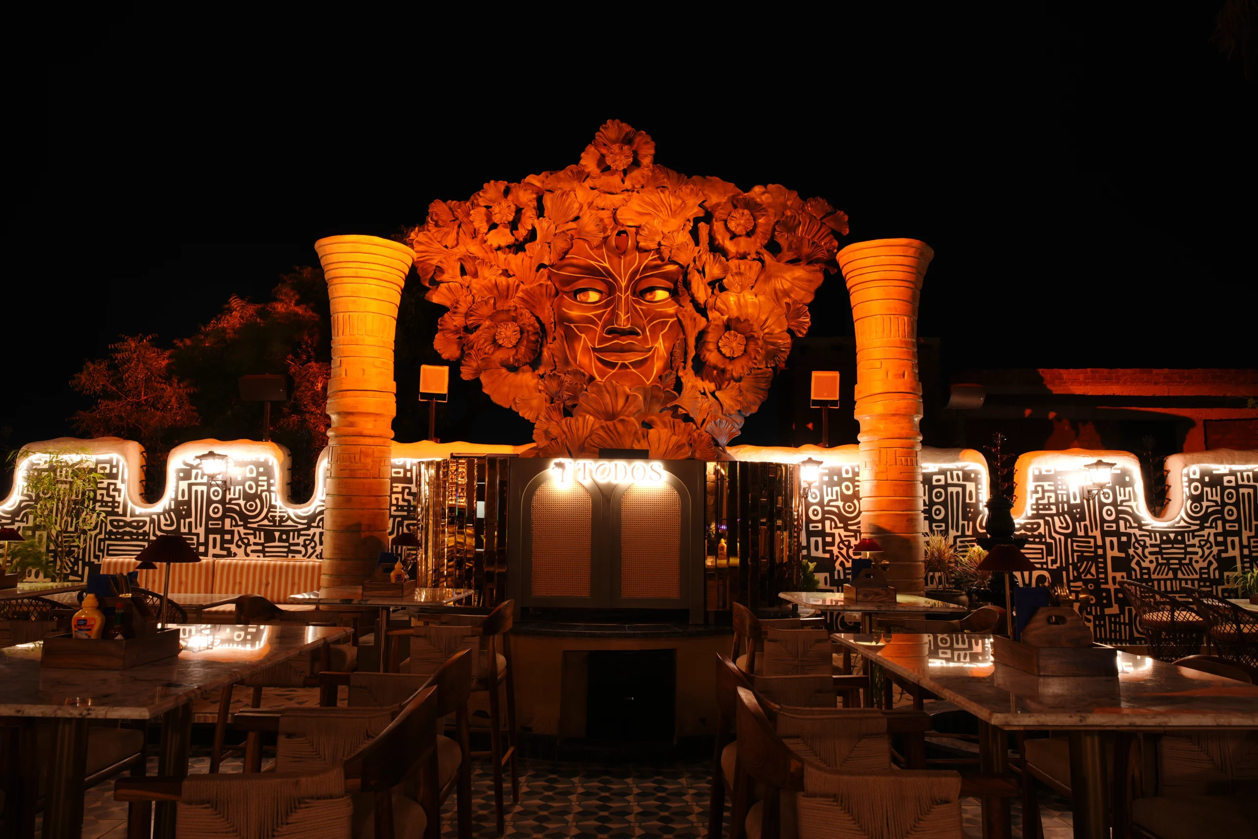 Restaurant (Gwalior, India) Lynx Pro Audio