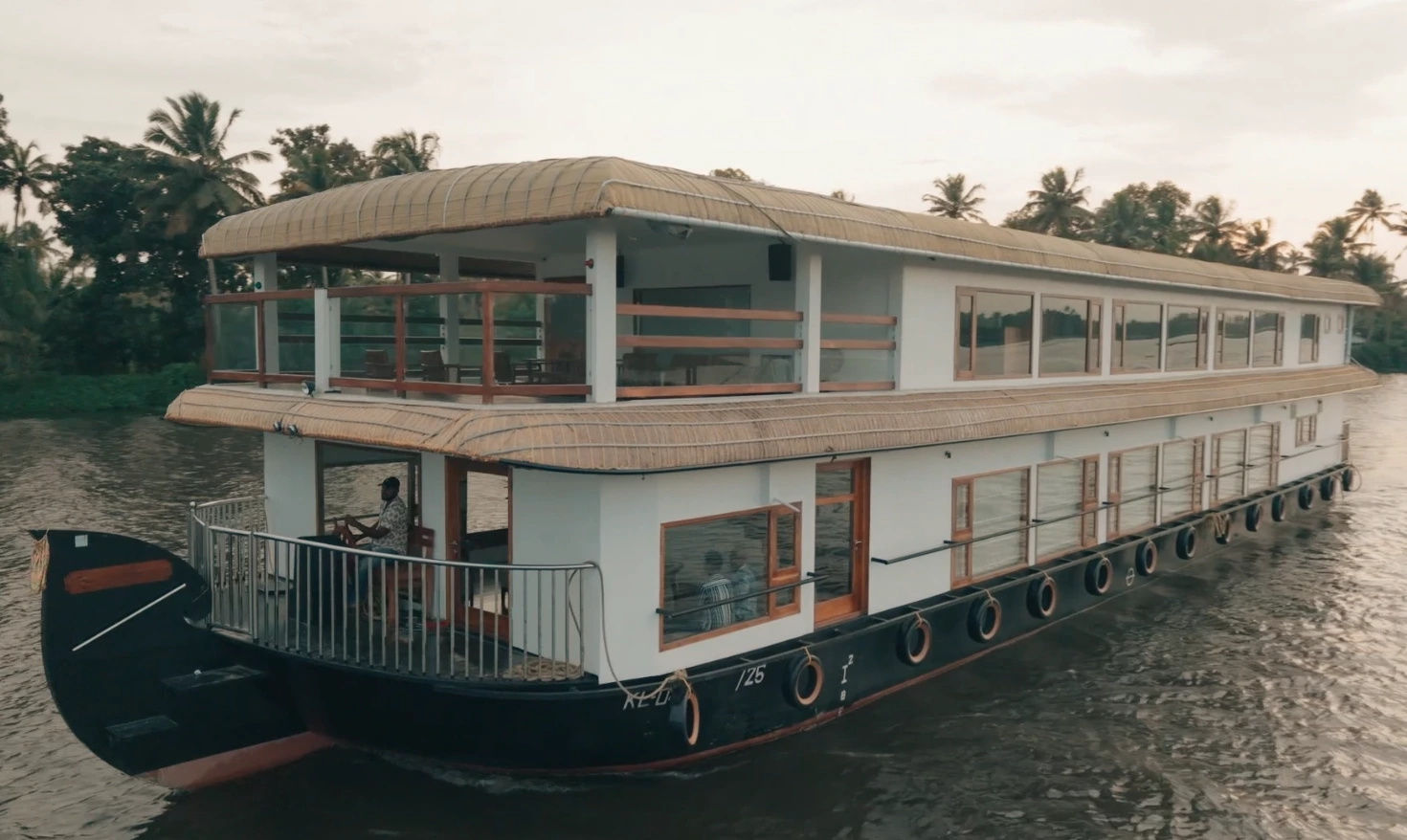 Coventina houseboat Lynx Pro Audio systems Coventina houseboat Lynx Pro Audio systems