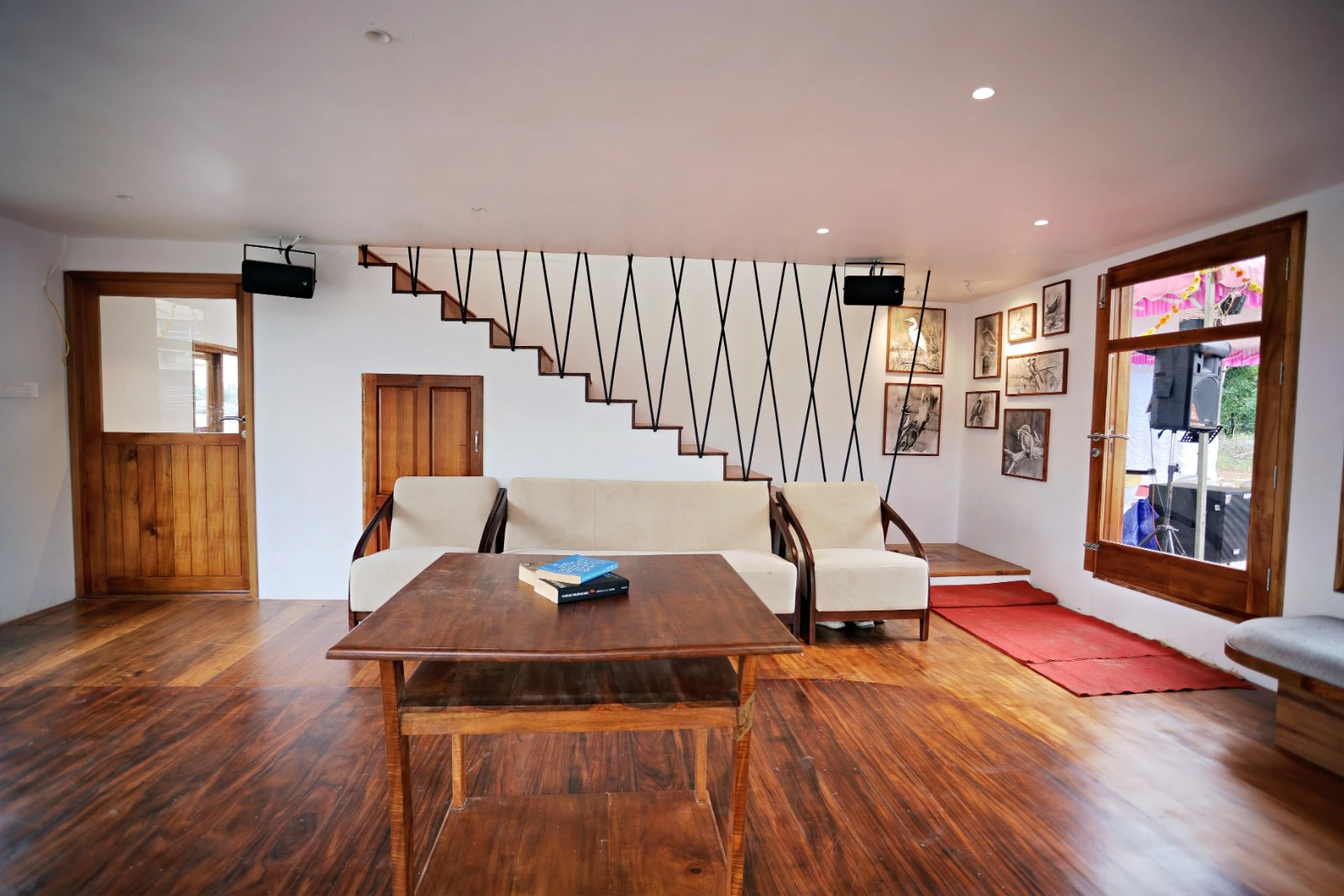 Coventina houseboat Lynx Pro Audio systems Coventina houseboat Lynx Pro Audio systems