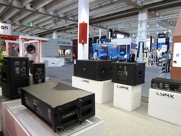 lynx-stand-2011