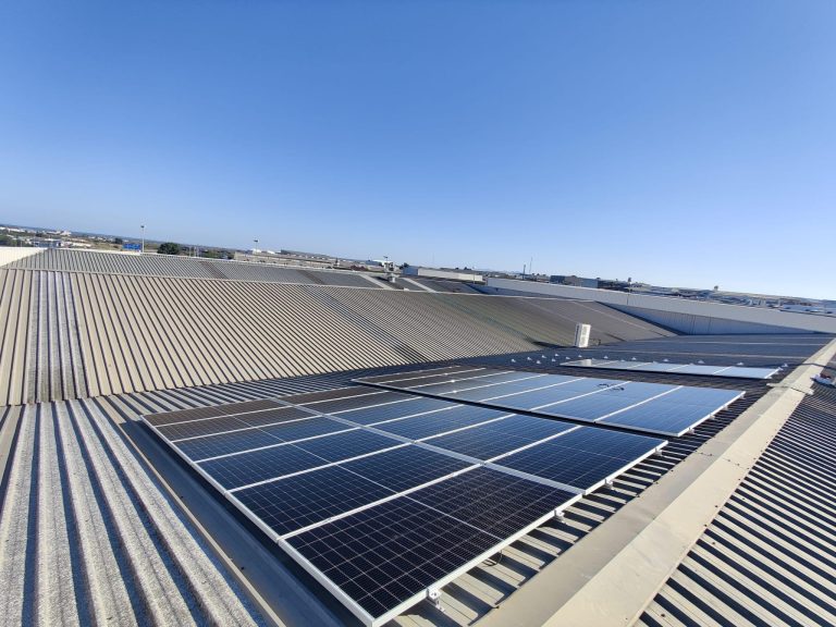 Lynx Pro audio solar panels green energy-01