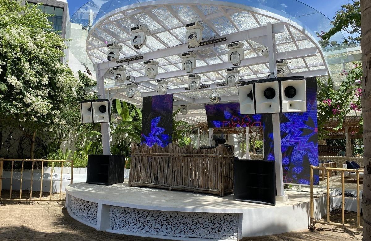 El club Mrs Sippy inaugura un nuevo escenario con recintos DS-12 en Bali, Indonesia