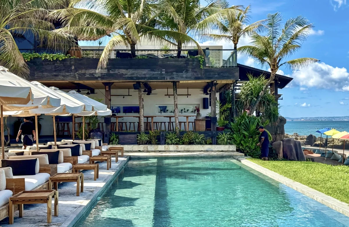 Lawn Canggu Beach bar en Bali