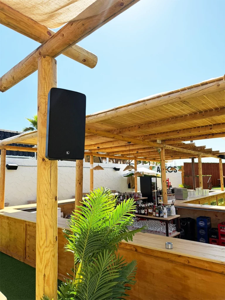 Terraza Bagueera con equipo Lynx Pro Audio