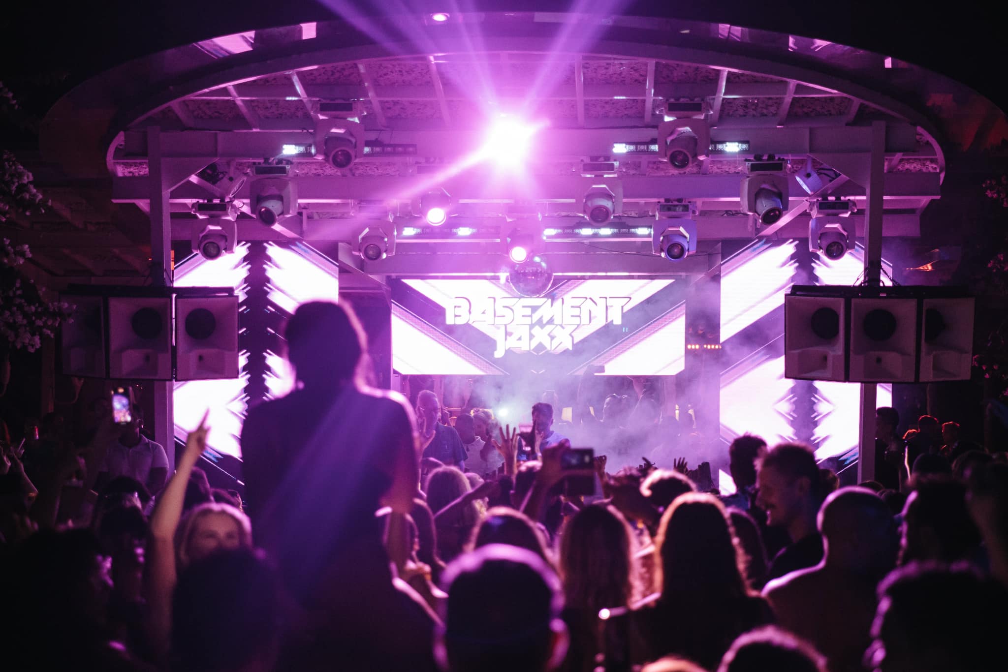 Bali Club Mrs Sippy Main Stage Revamped With DS 12 Clubbing Systems